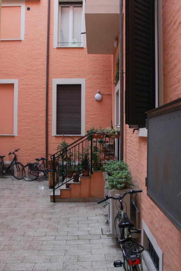 Casa Agape Mazzini-Sant'Orsola Apartment Bologna Bagian luar foto